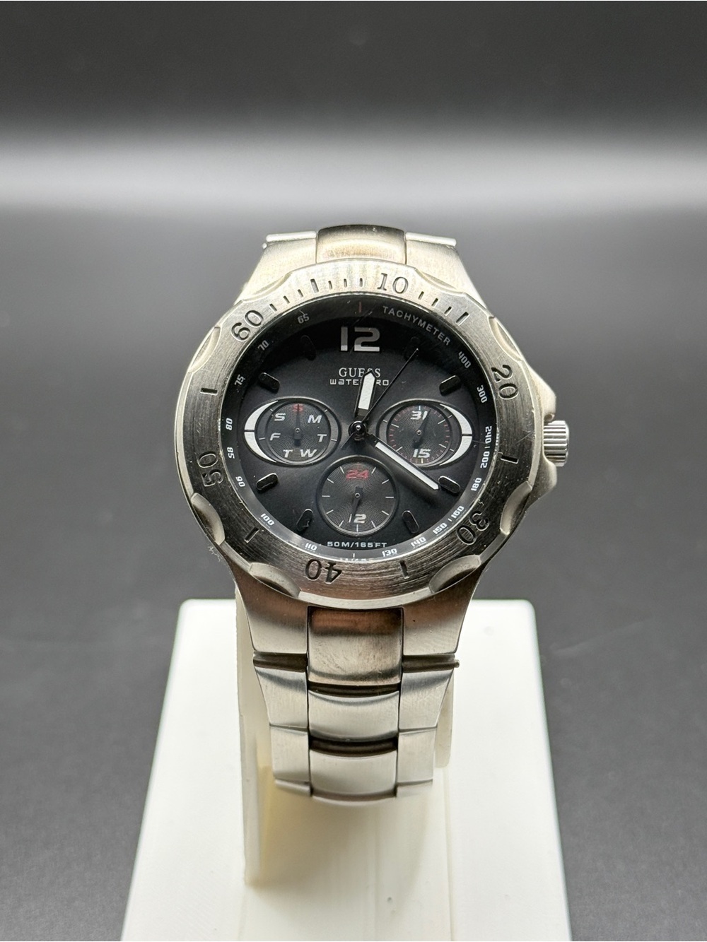 Vintage Y2K GUESS Waterpro Watch Steel Day Date 24hr Dial Scalloped Bezel
